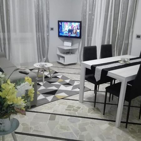 Ylli House Sanremo Apartment Bagian luar foto